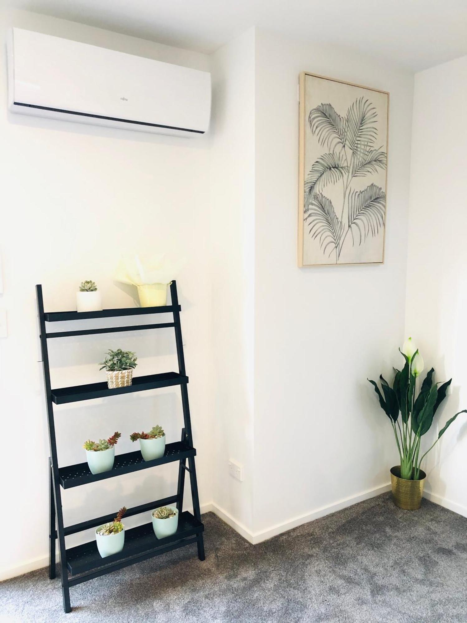 شقة Arena,Railway Station Townhouse With Free Car Park كريستتشيرش المظهر الخارجي الصورة