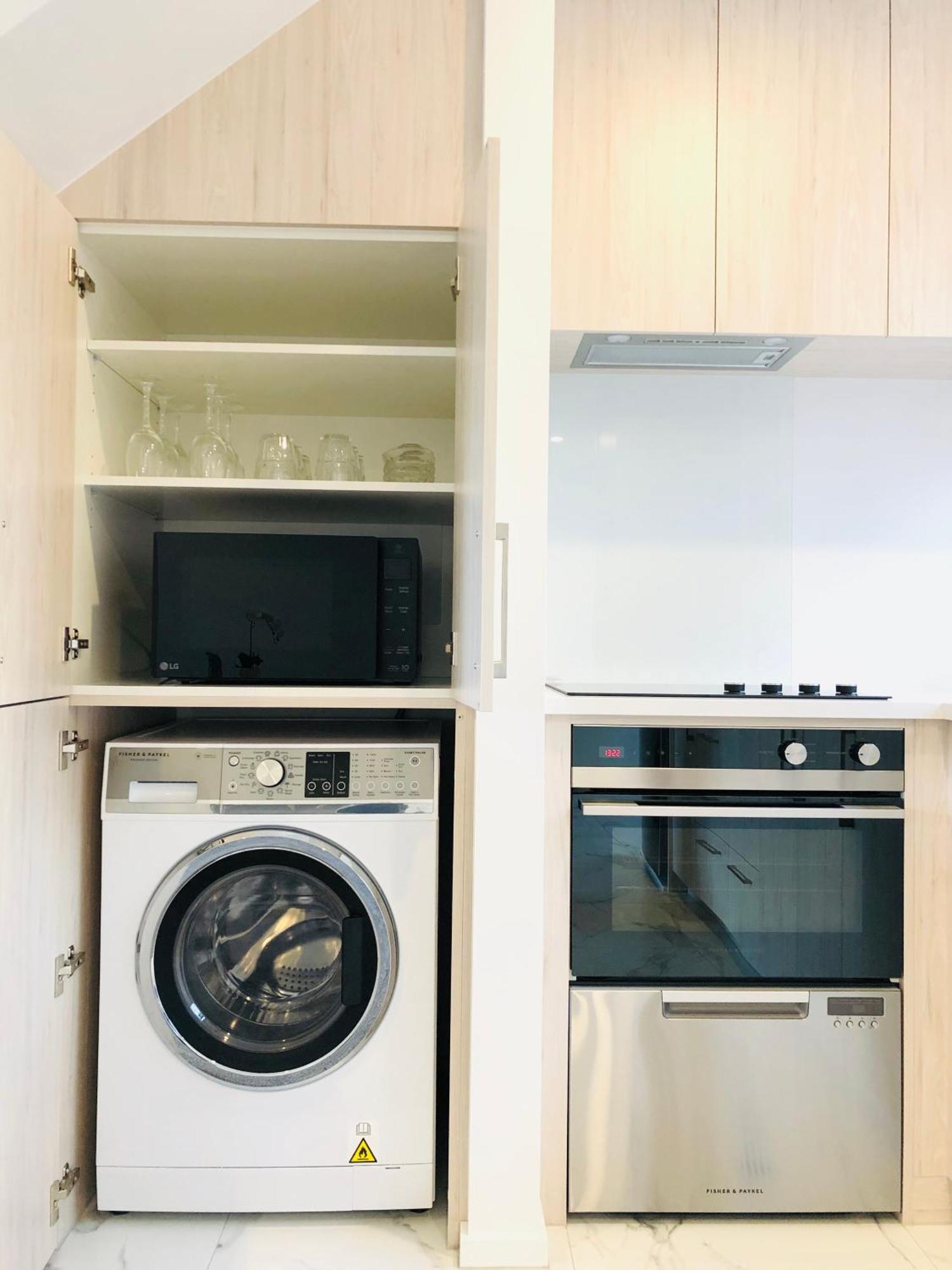 شقة Arena,Railway Station Townhouse With Free Car Park كريستتشيرش المظهر الخارجي الصورة